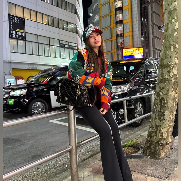 Lara’s Gems - Picture 5 of 6